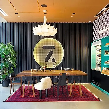 Hotel Cloud7