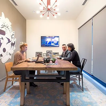 Cloud7 Hotel